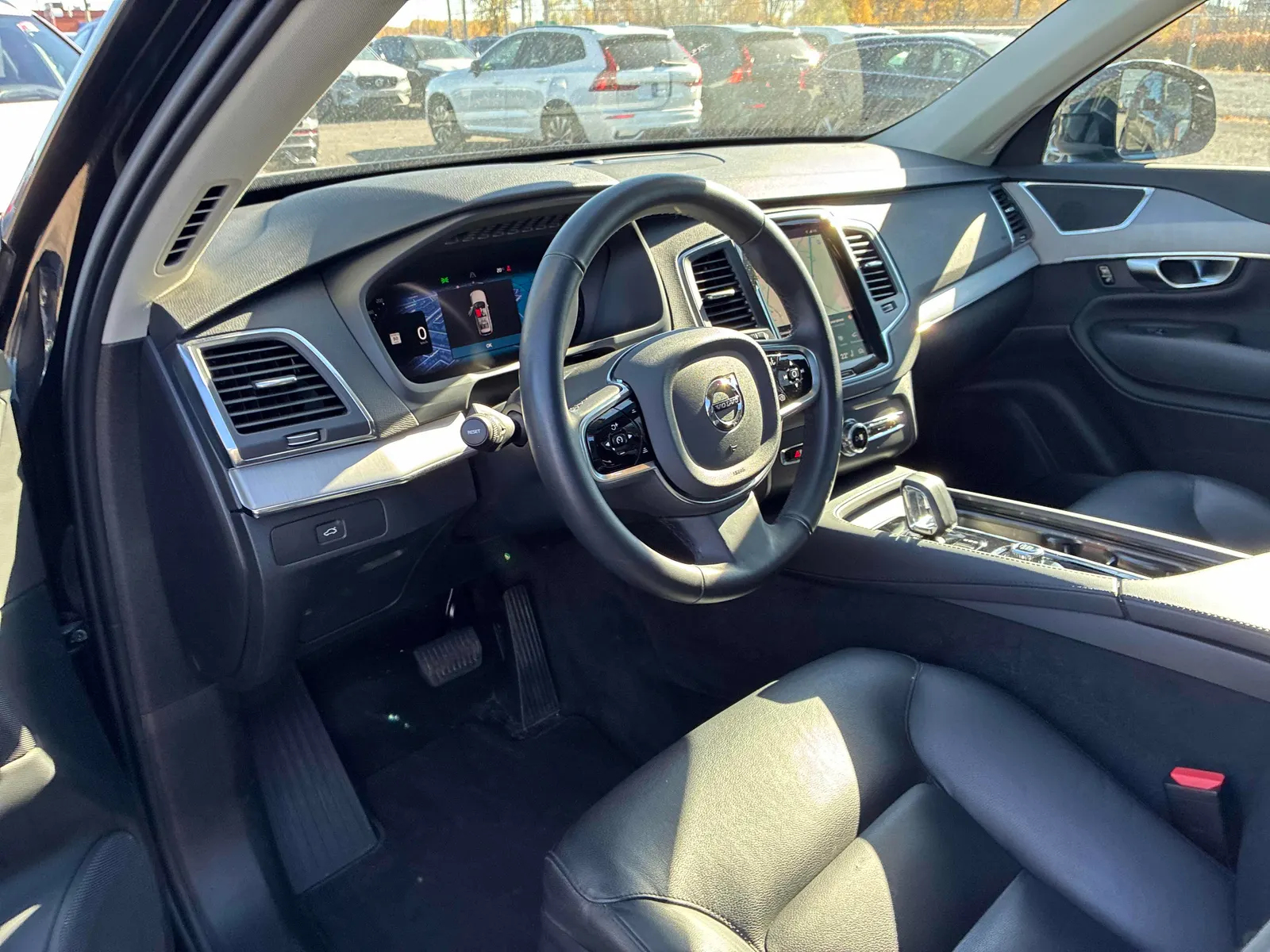 Interior driver side