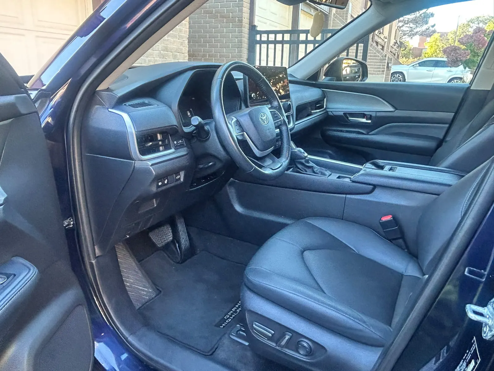 Interior driver side