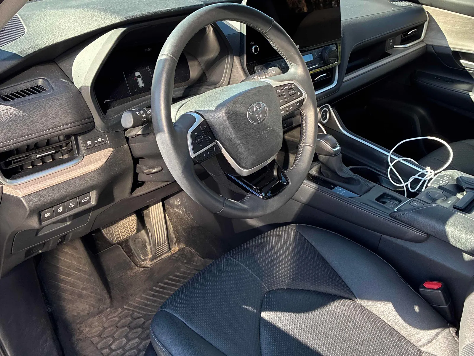 Interior driver side