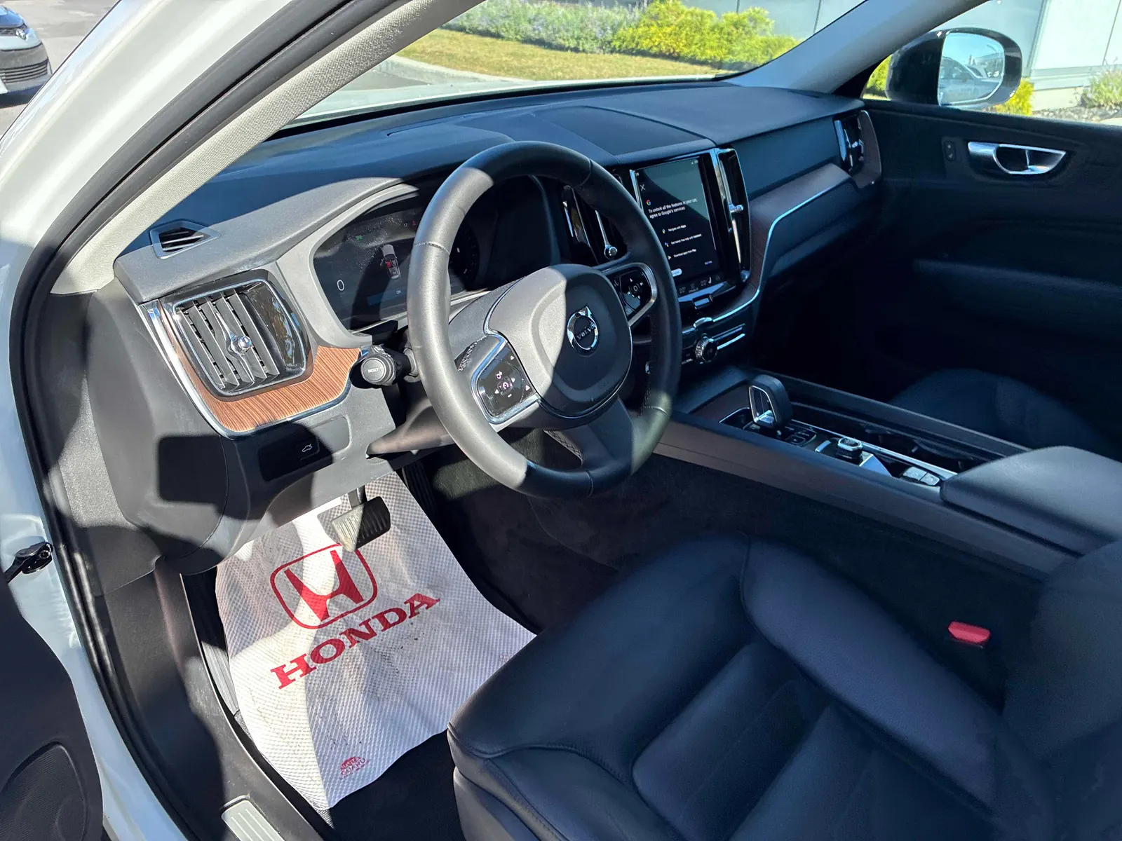 Interior driver side