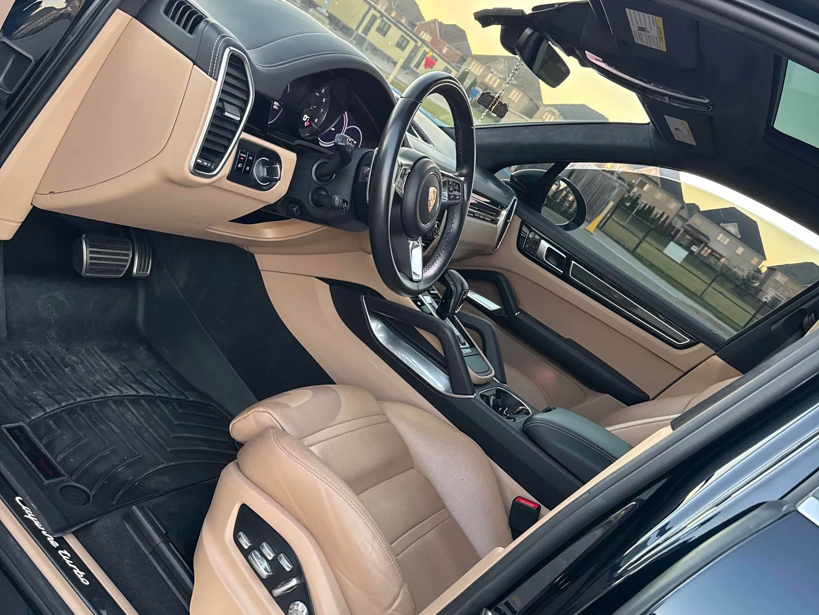 Interior driver side