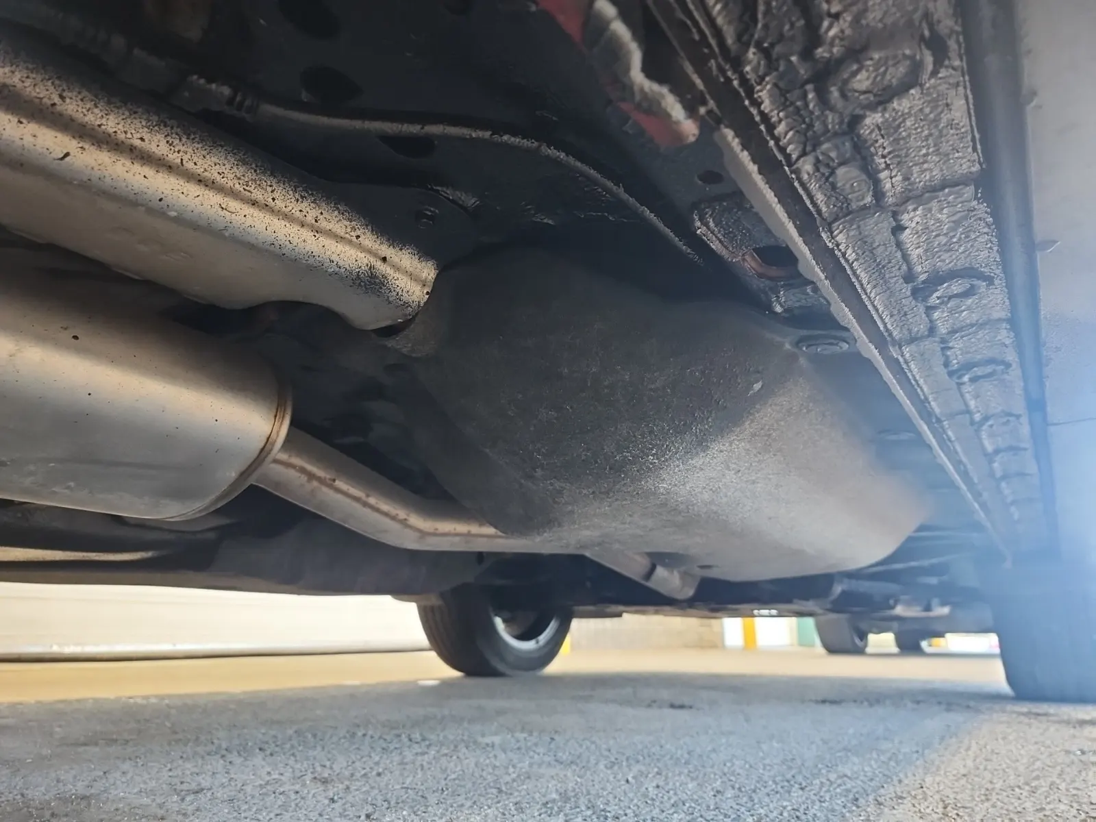 Undercarriage - Passenger Photo