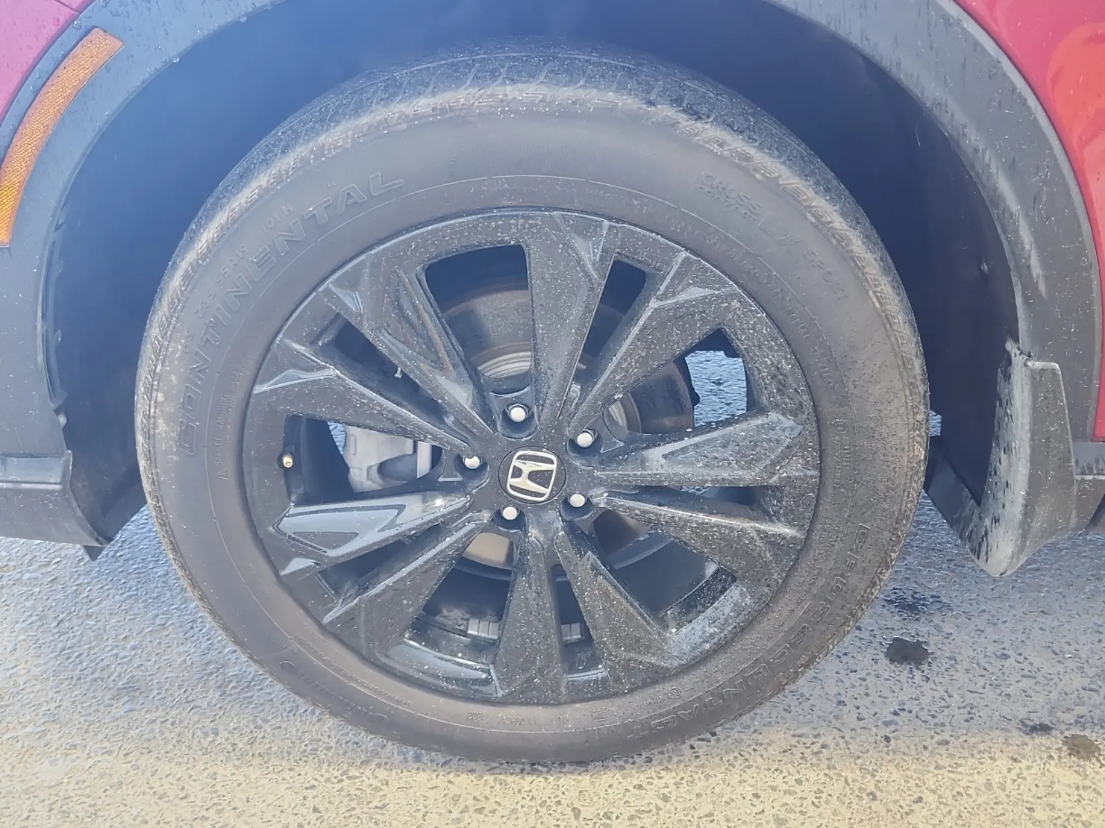 Front driver wheel/tire photo
