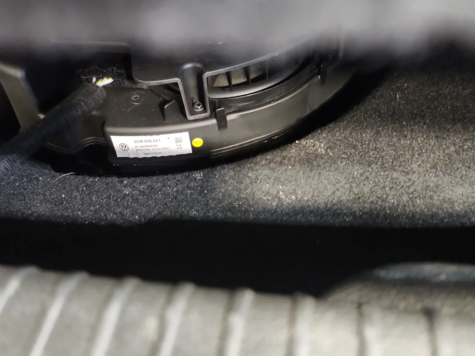 Spare Tire & Wheel Photo