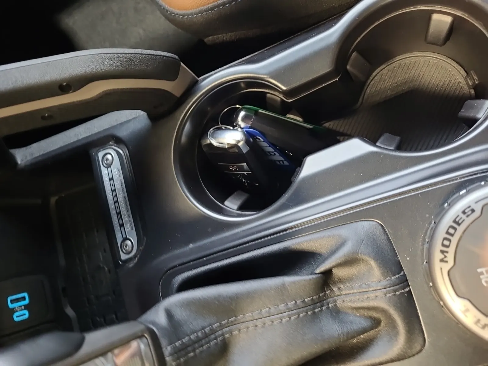 Keys/Fobs/Manual Photo