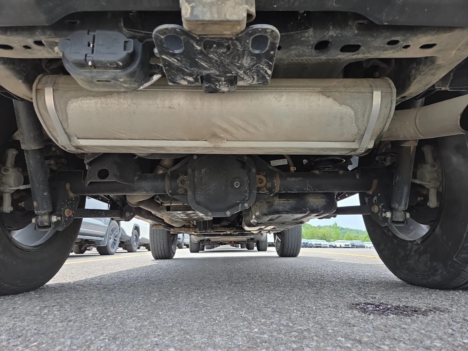Undercarriage - Rear Photo