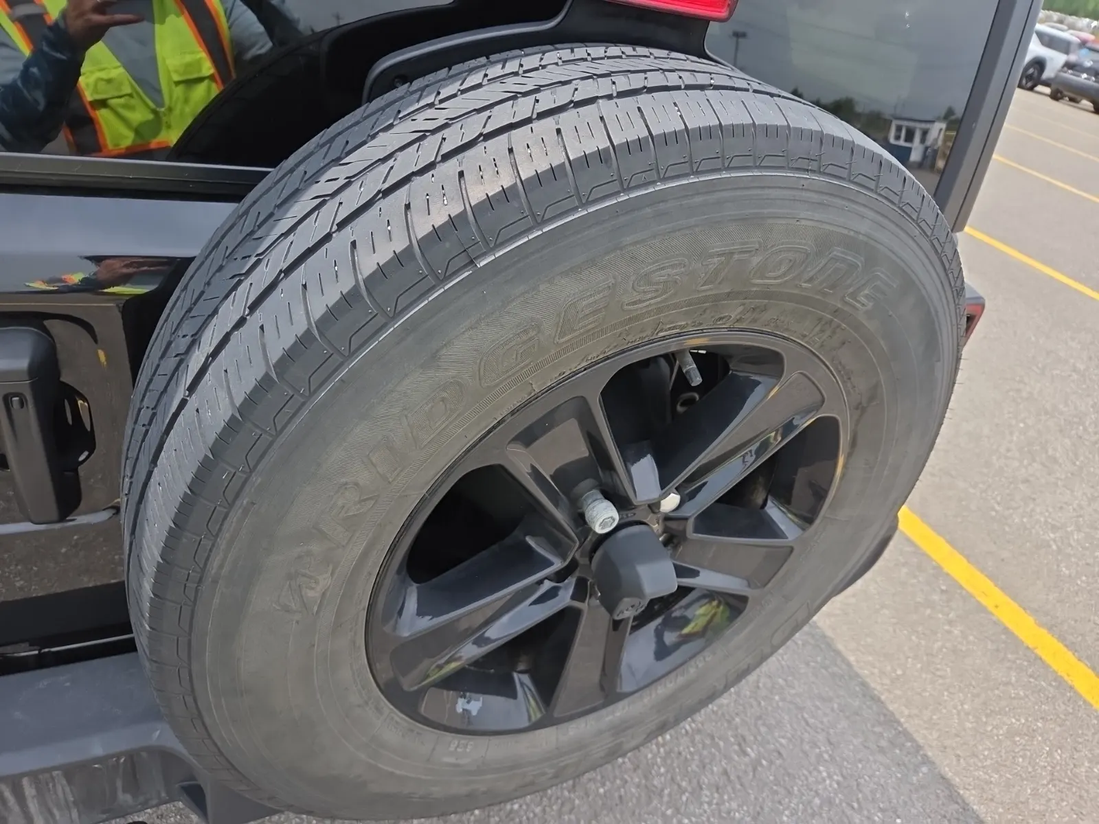 Spare Tire & Wheel Photo