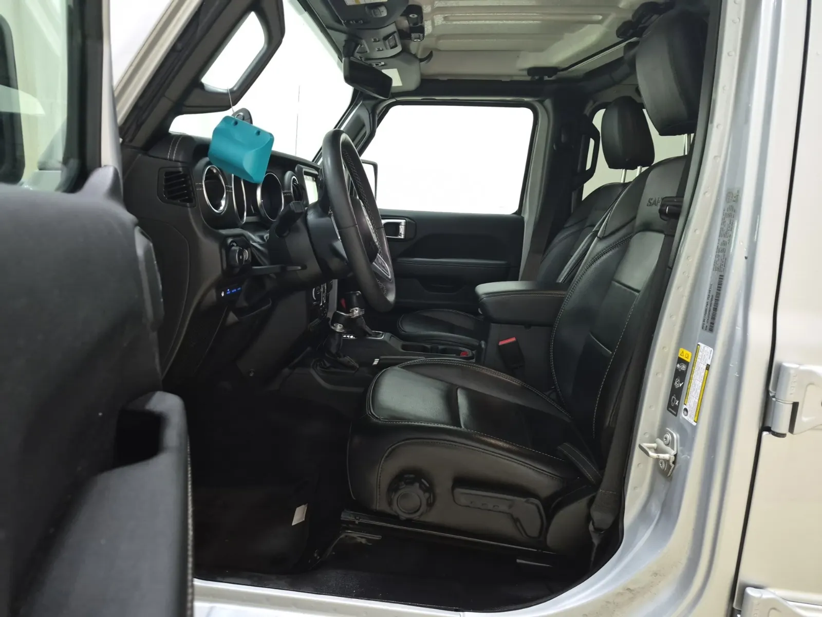 Front Interior Photo