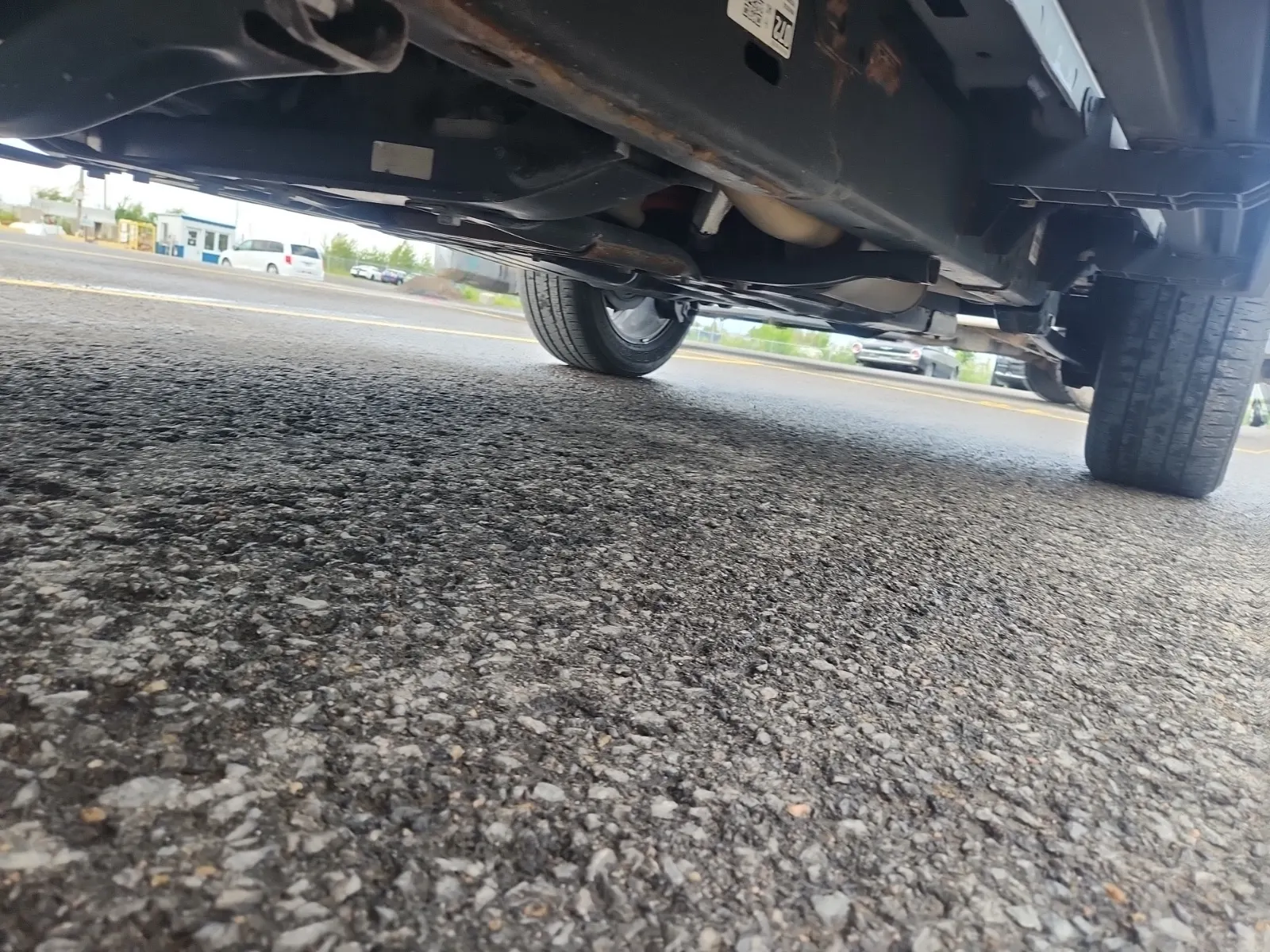 Undercarriage - Driver Photo