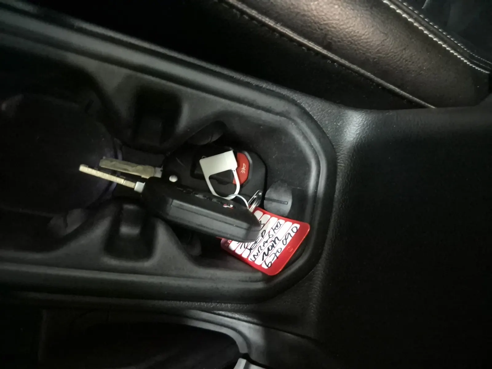 Keys/Fobs/Manual Photo