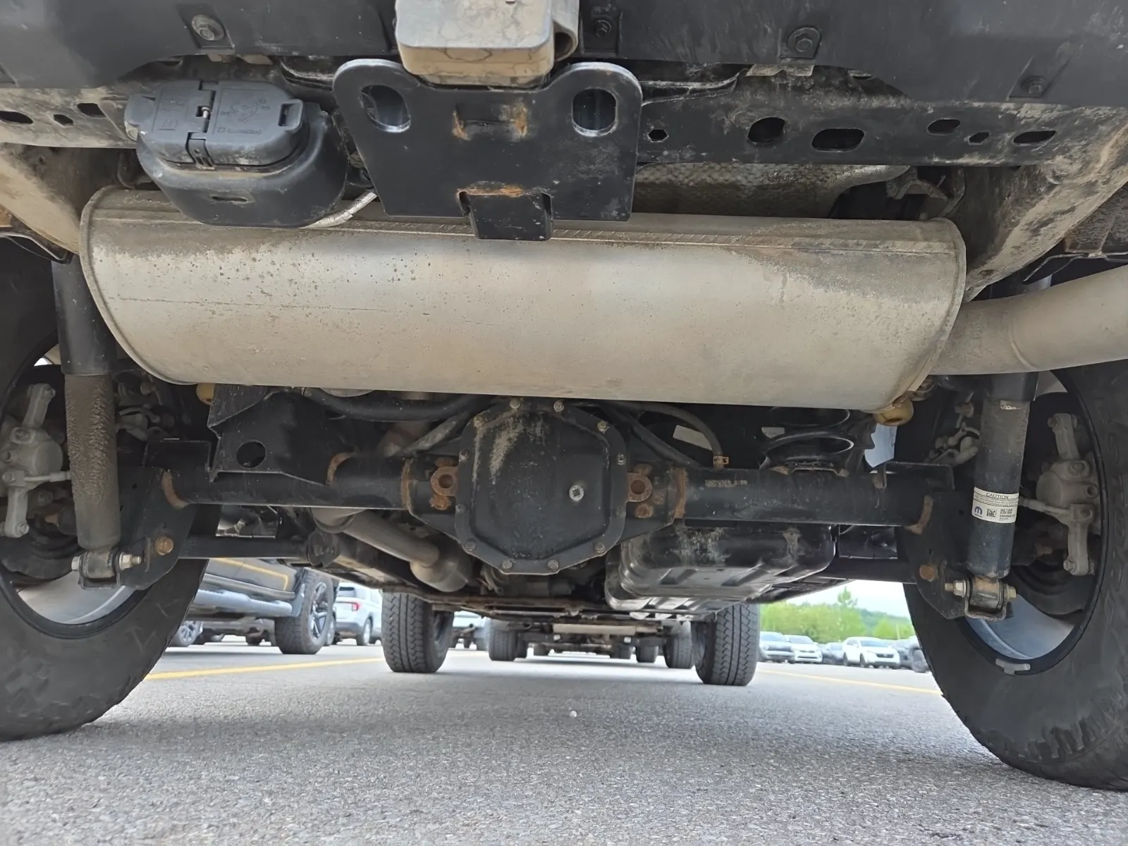Undercarriage - Rear Photo
