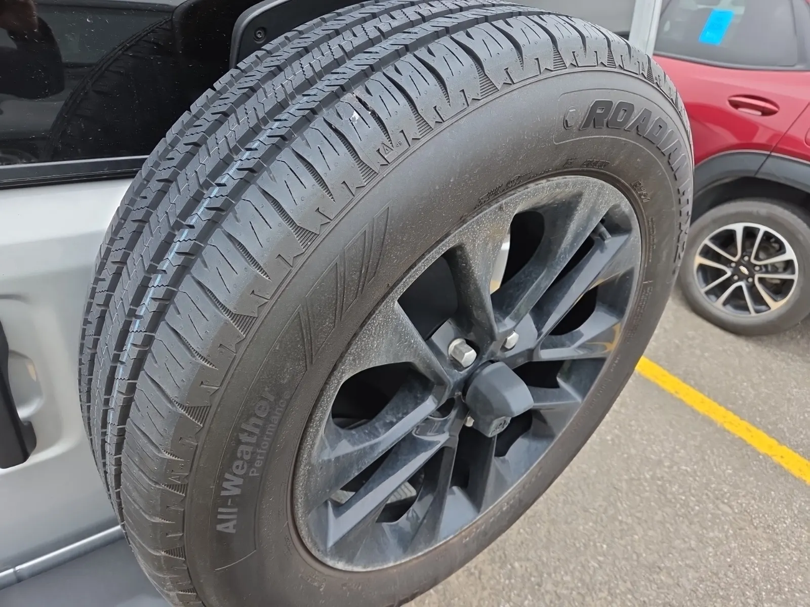 Spare Tire & Wheel Photo