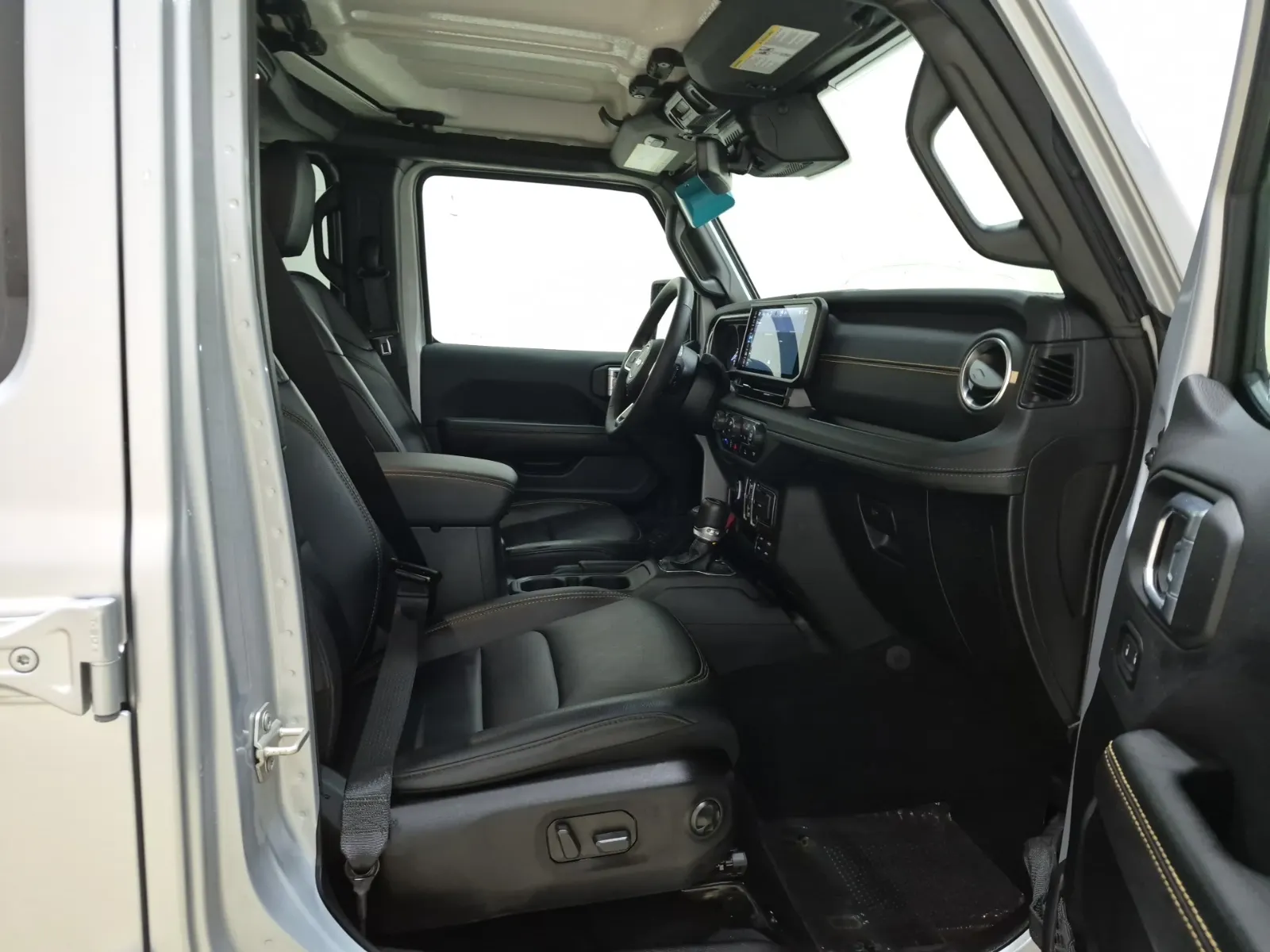 Right Side Interior Photo