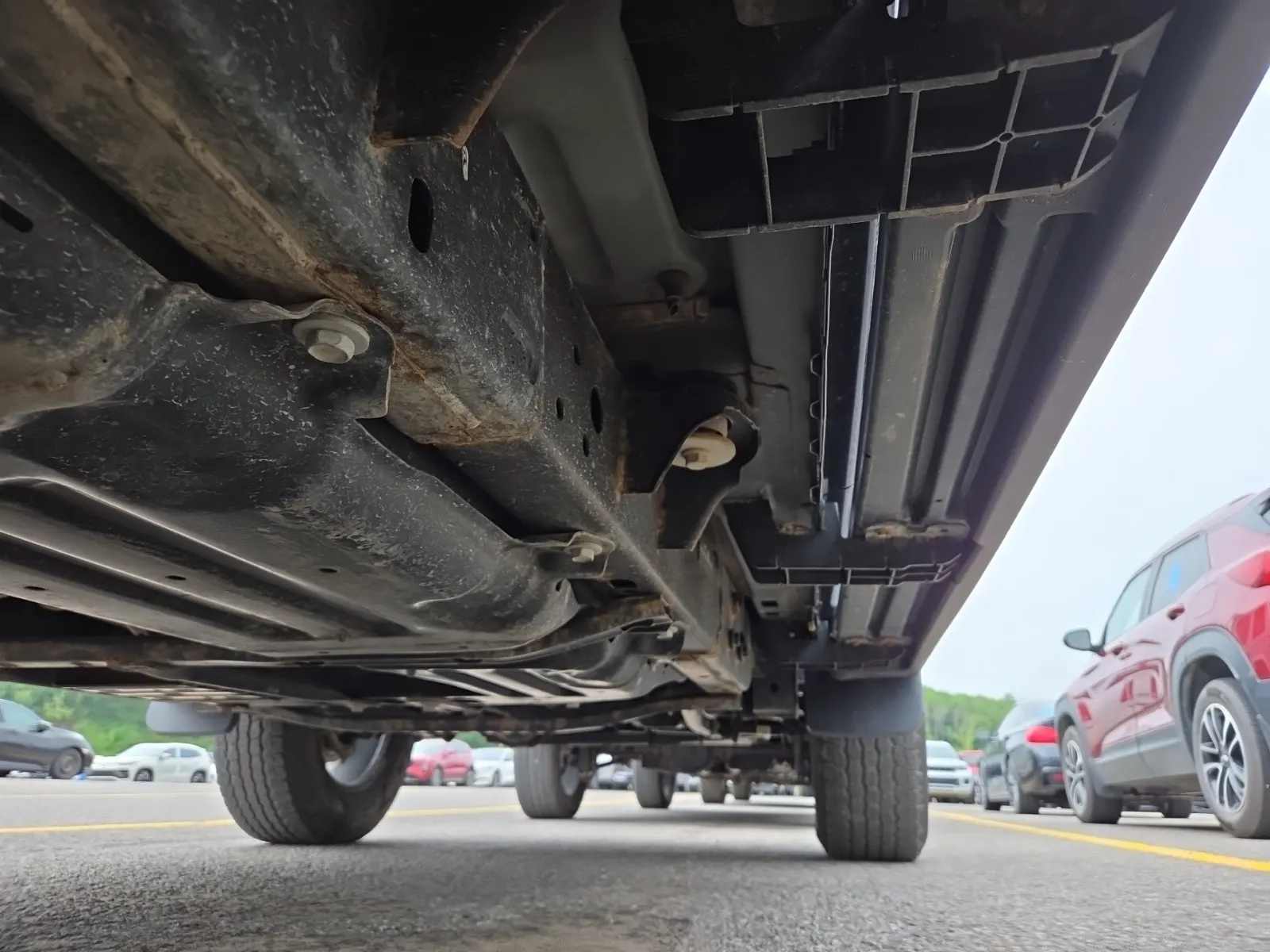 Undercarriage - Passenger Photo