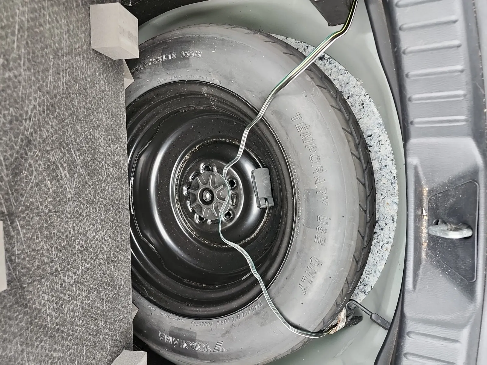Spare Tire & Wheel Photo