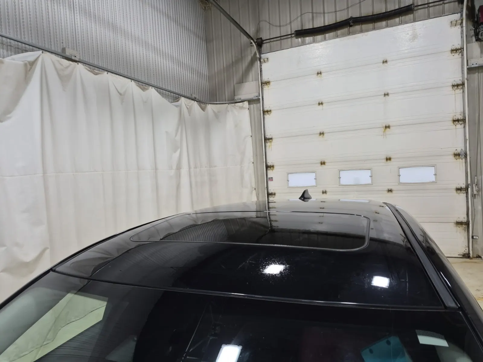 Exterior Roof Photo