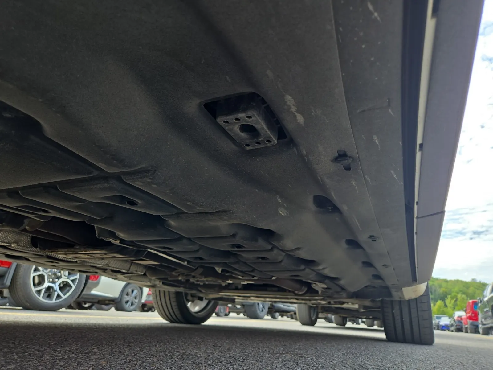 Undercarriage - Passenger Photo