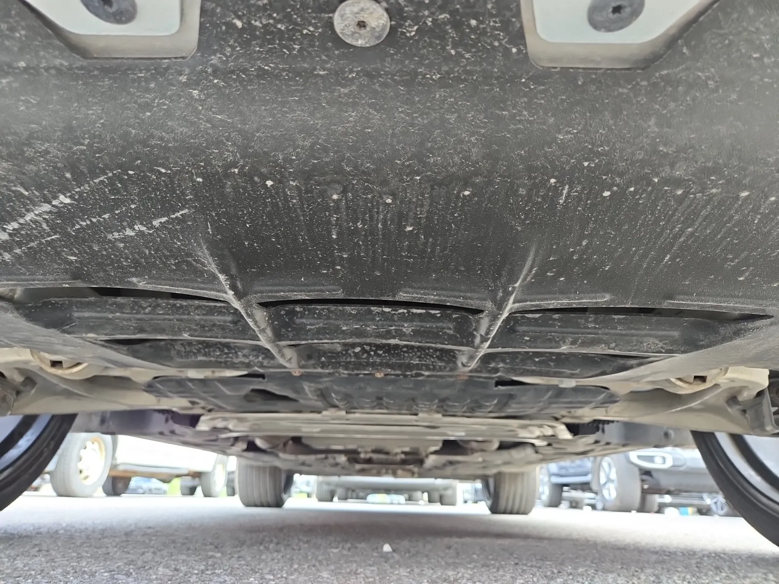 Undercarriage - Front Photo