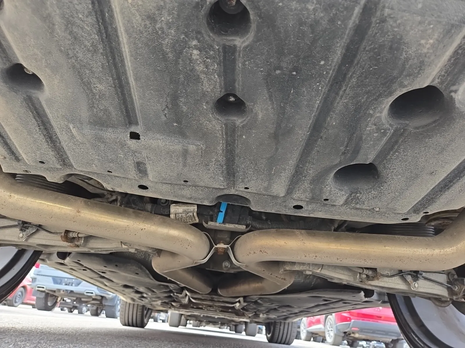 Undercarriage - Rear Photo