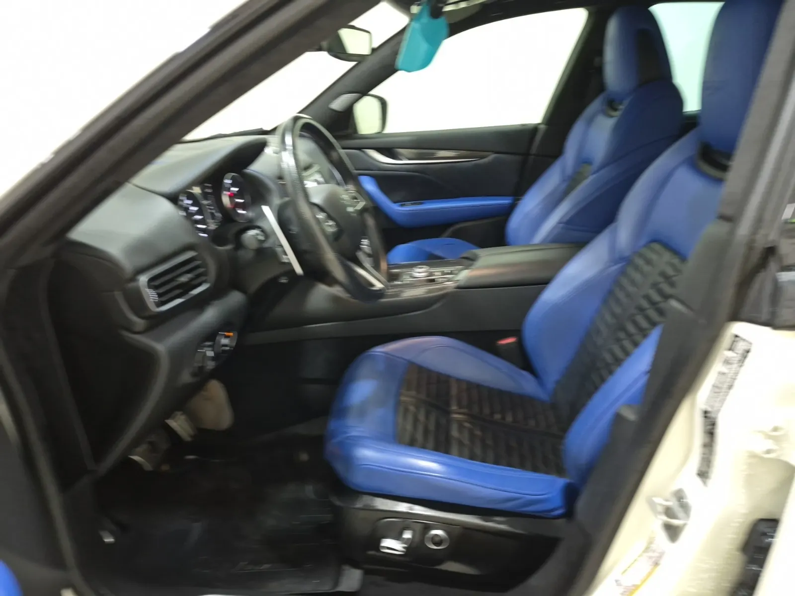 Front Interior Photo