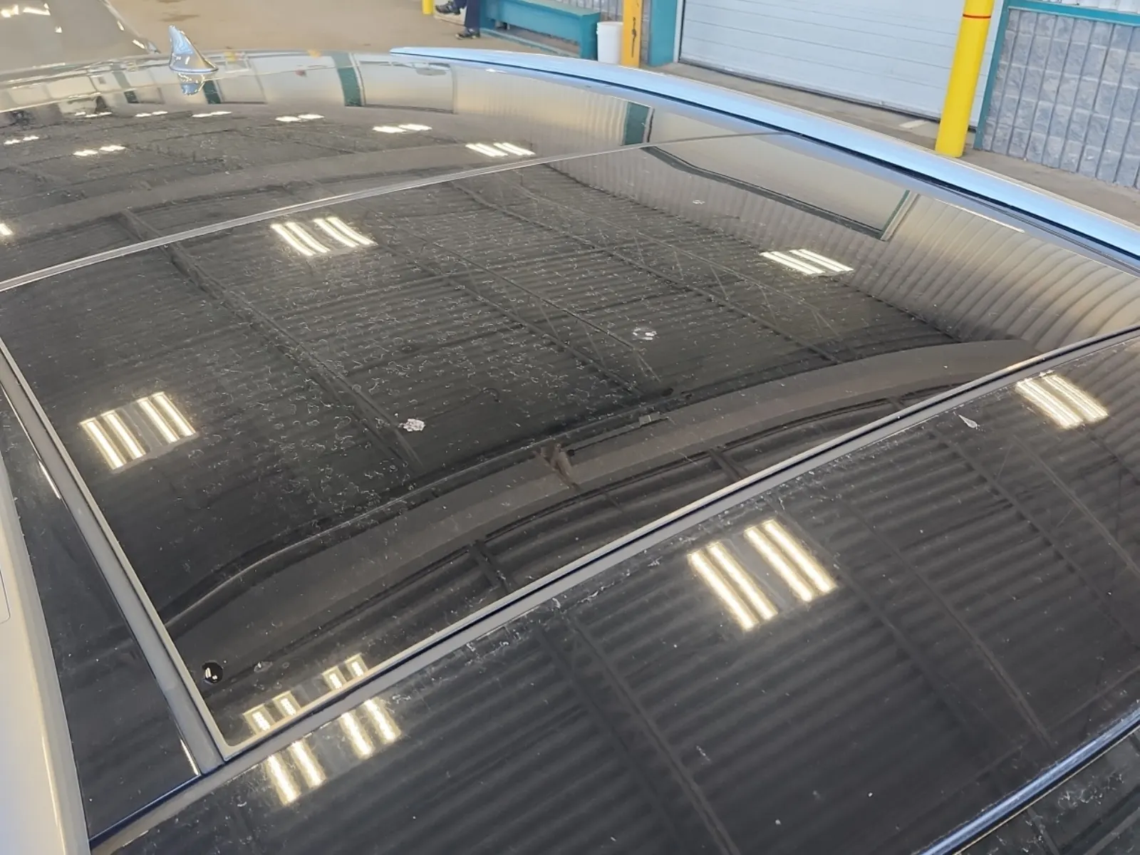 Exterior Roof Photo