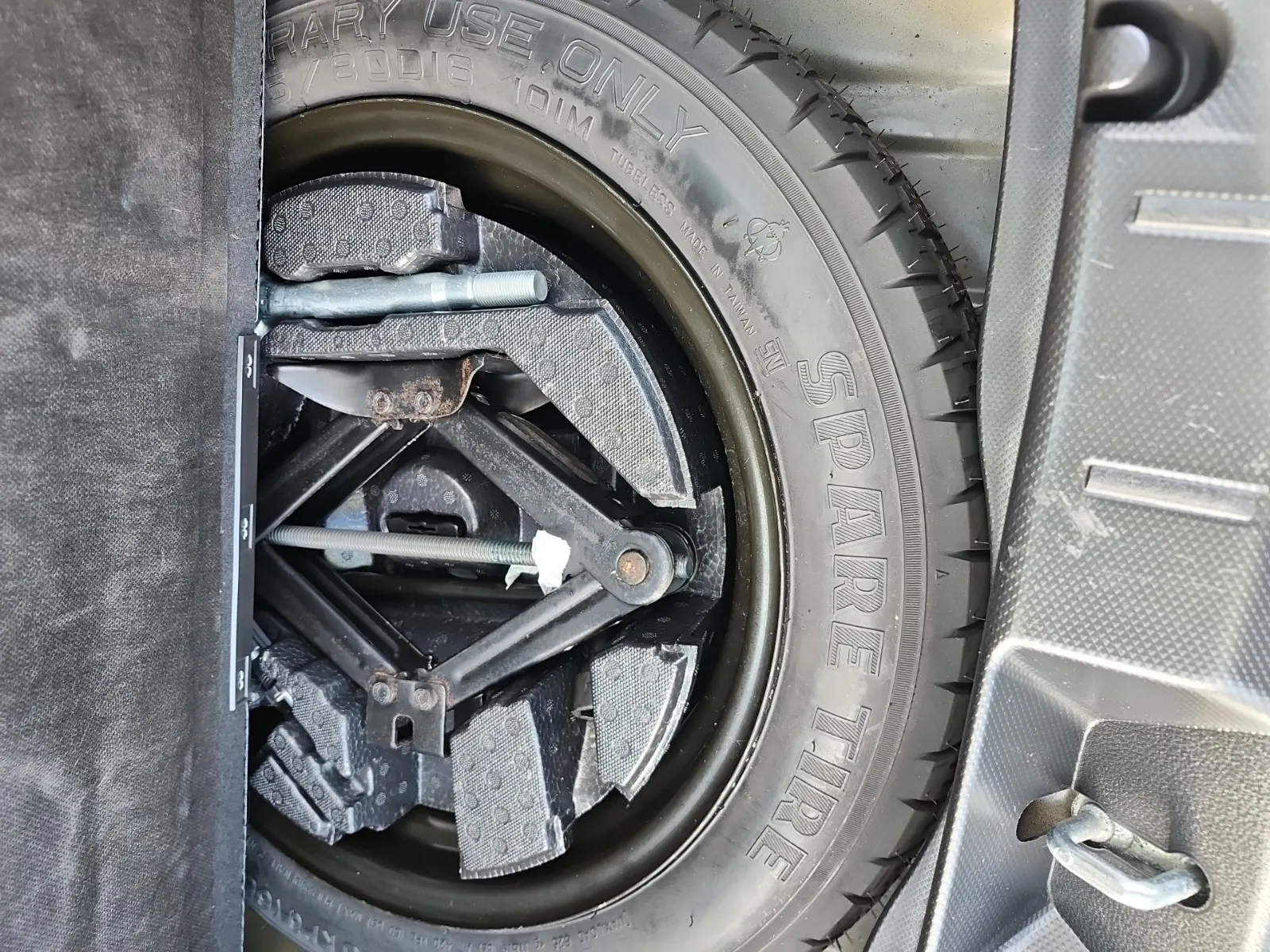 Spare Tire & Wheel Photo