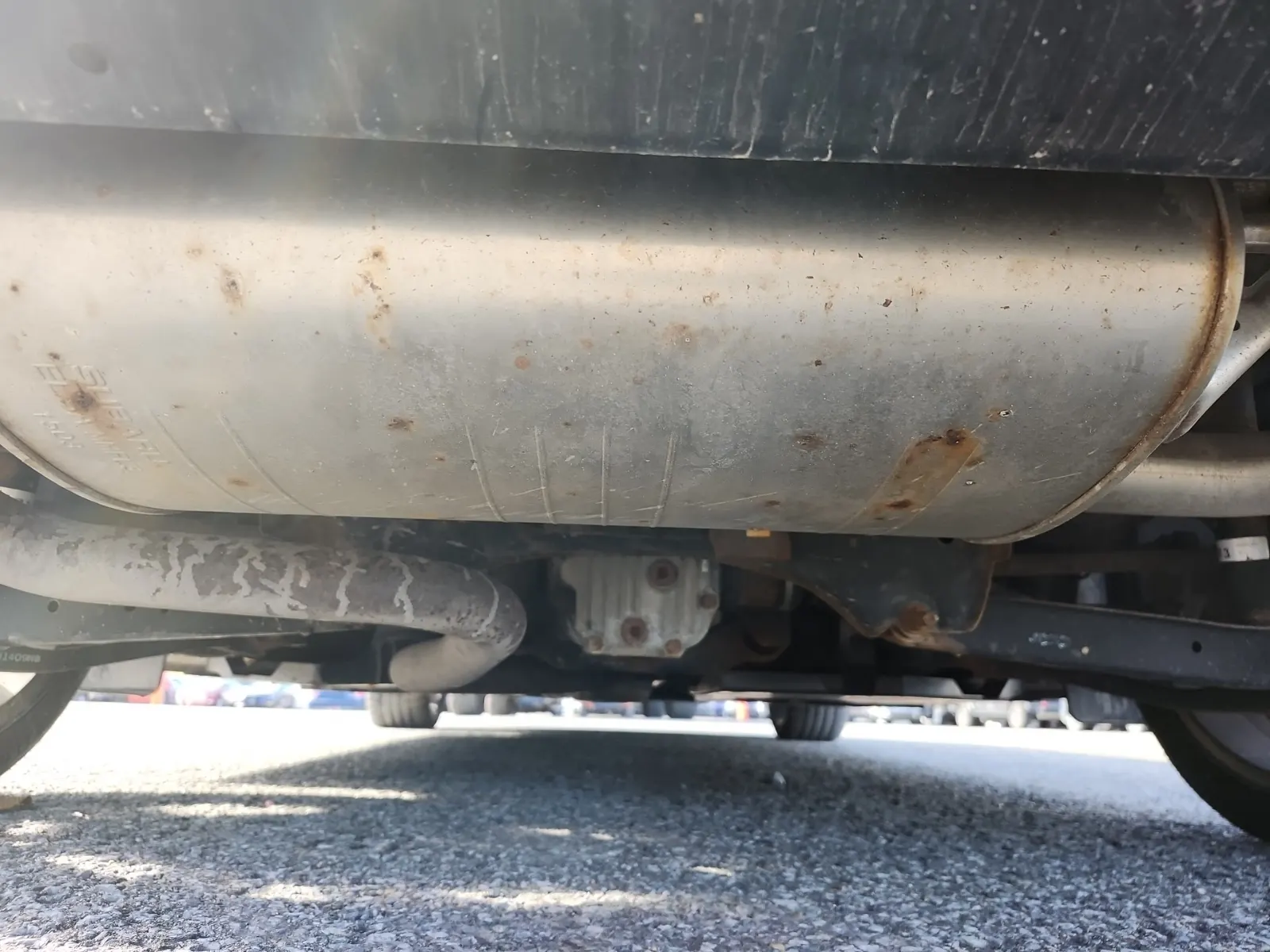 Undercarriage - Rear Photo