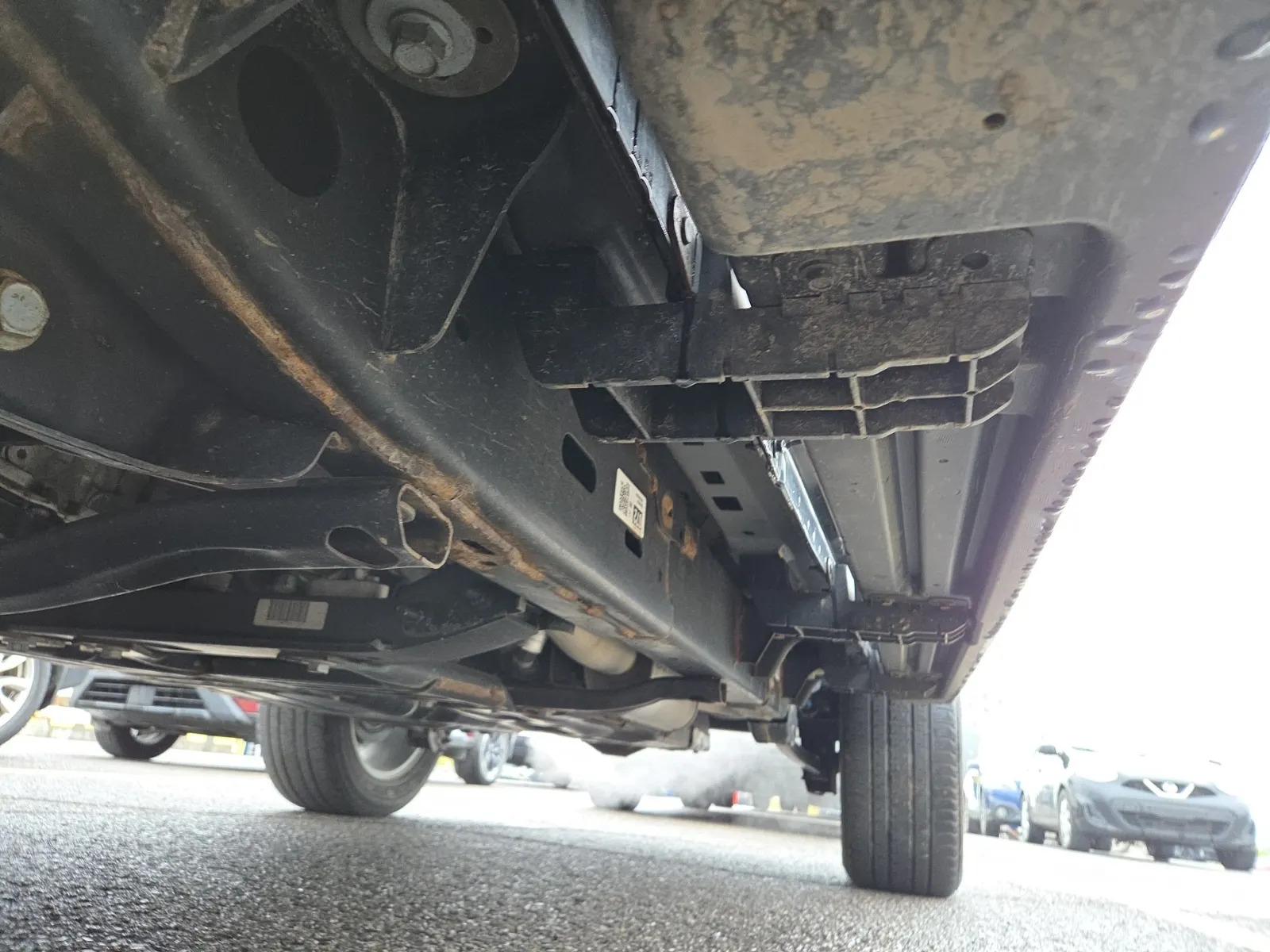Undercarriage - Driver Photo