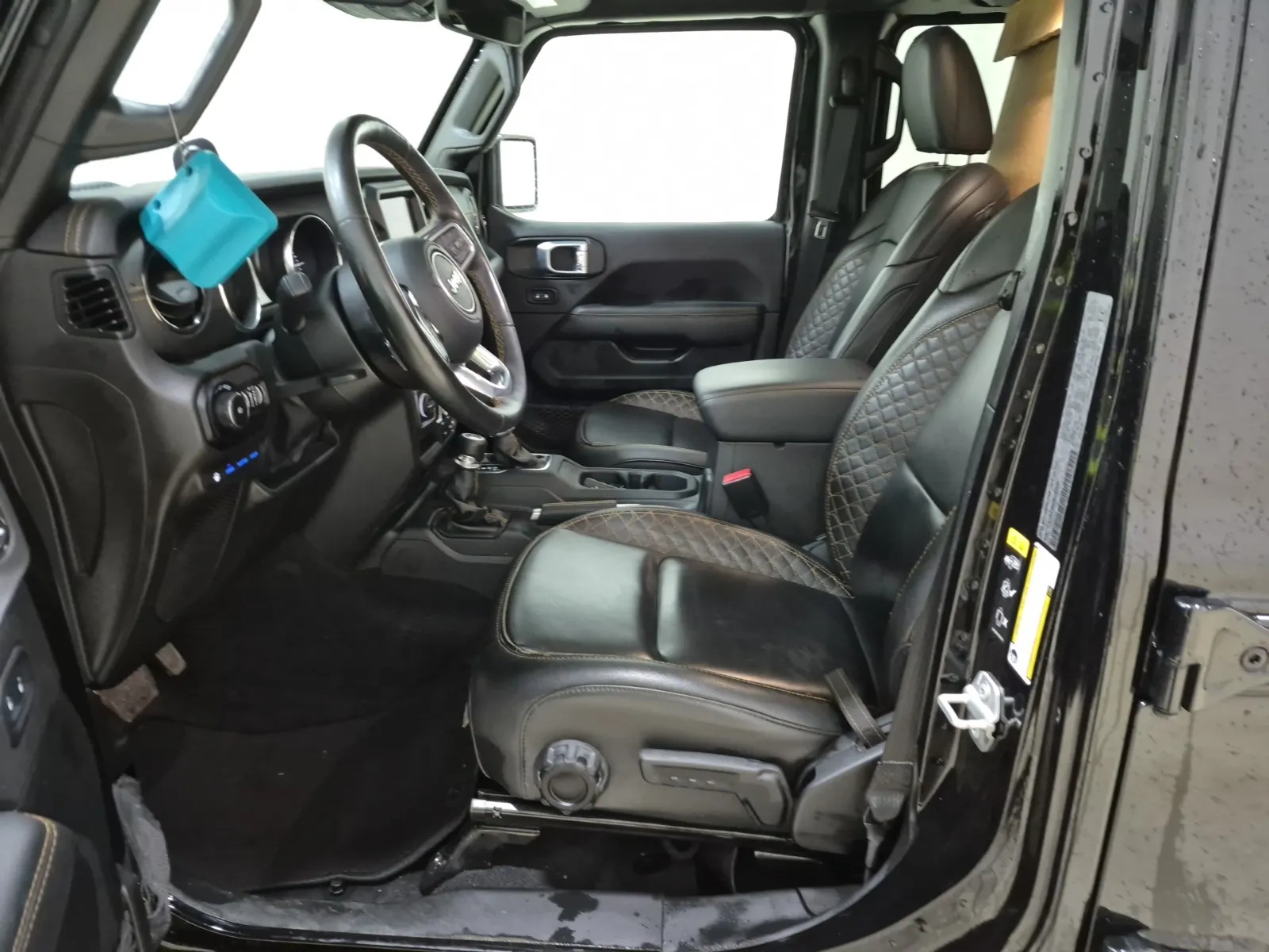 Front Interior Photo