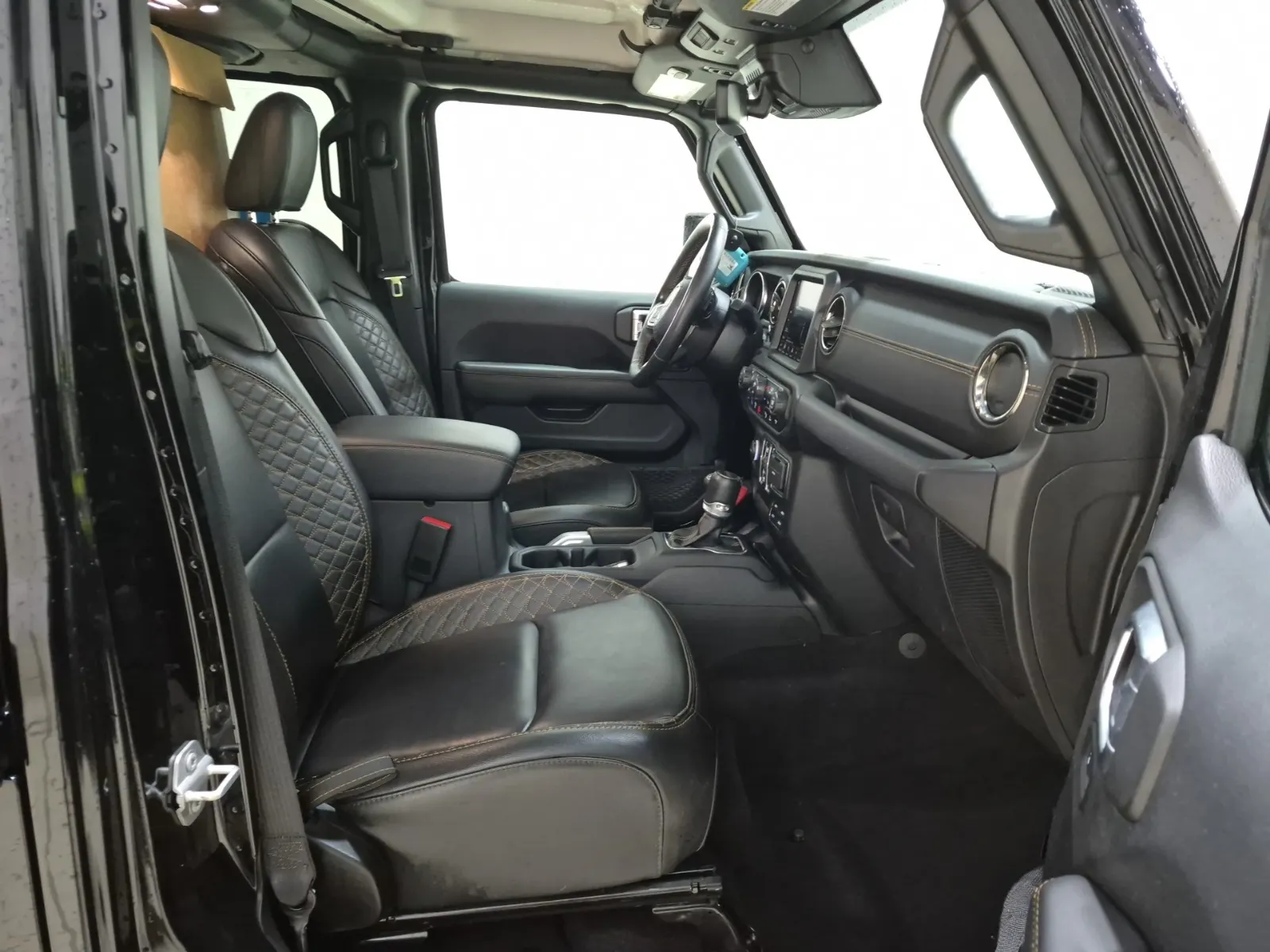 Right Side Interior Photo