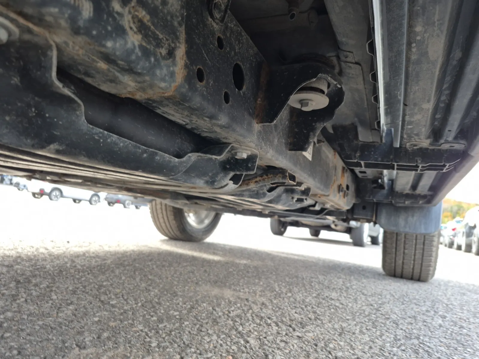 Undercarriage - Passenger Photo
