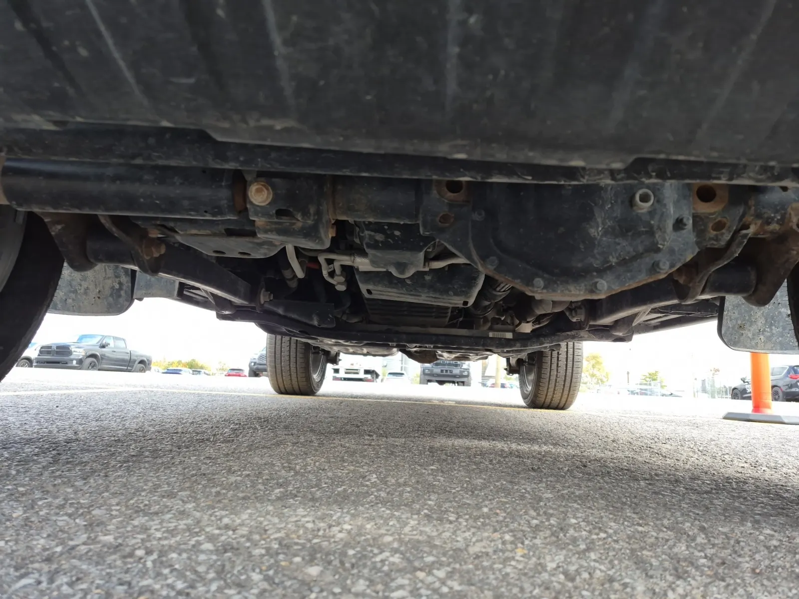 Undercarriage - Front Photo