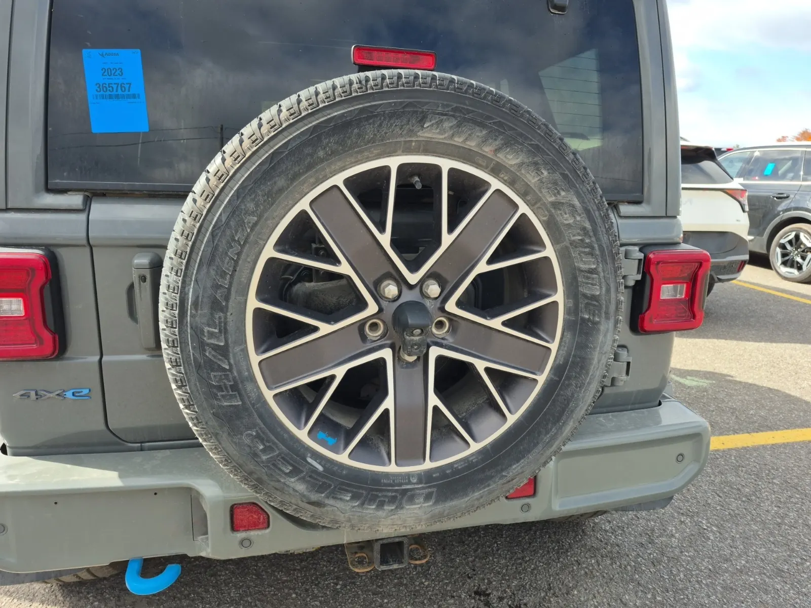 Spare Tire & Wheel Photo