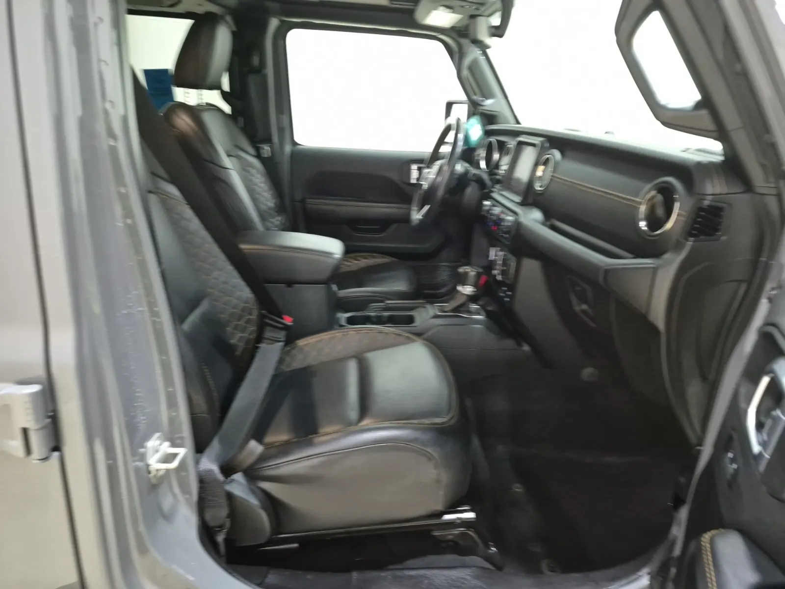Right Side Interior Photo