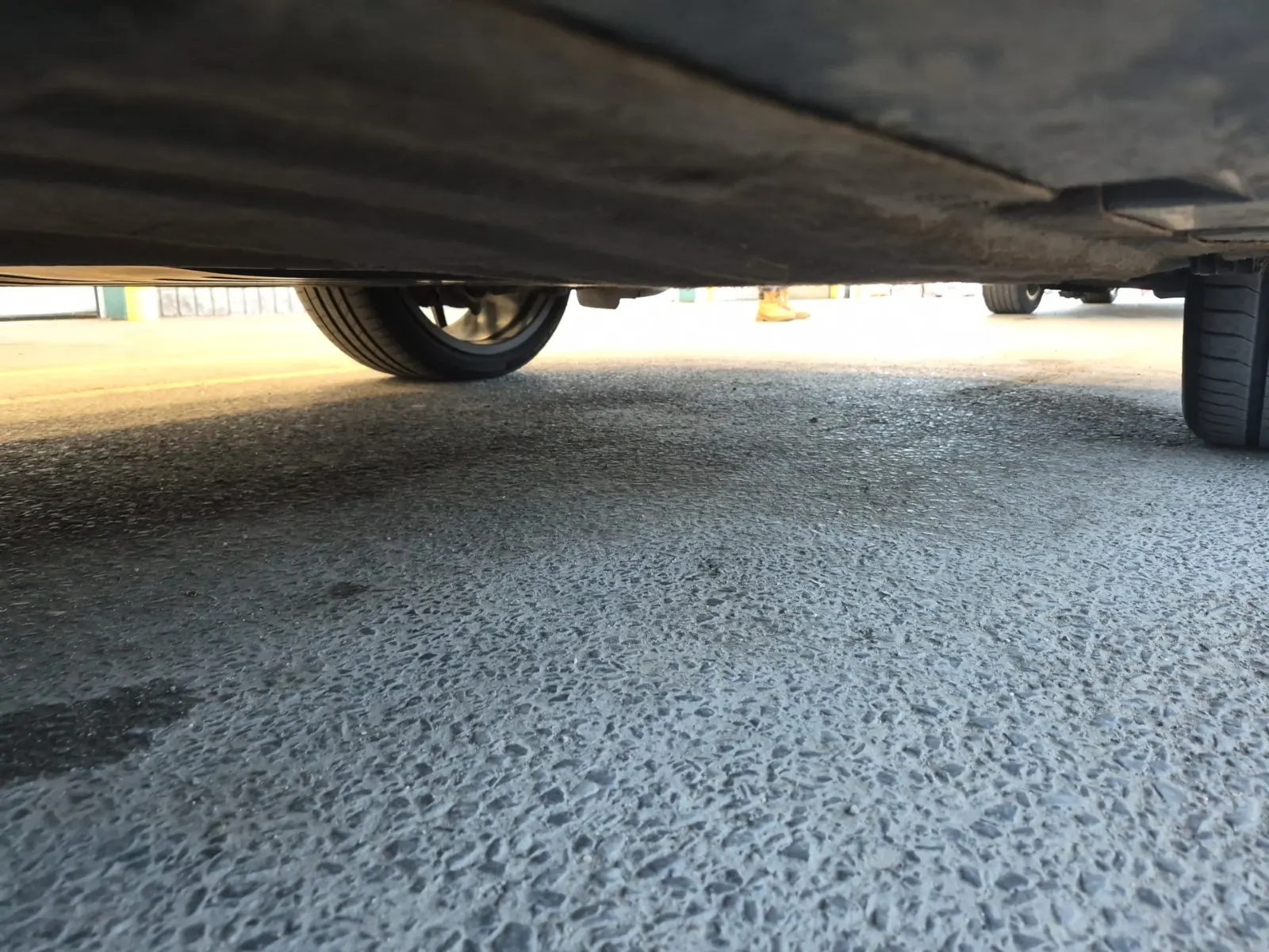Undercarriage - Passenger Photo