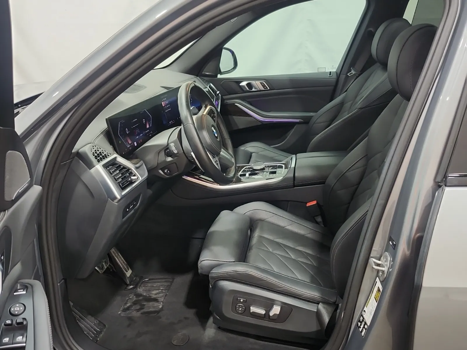 Front Interior Photo