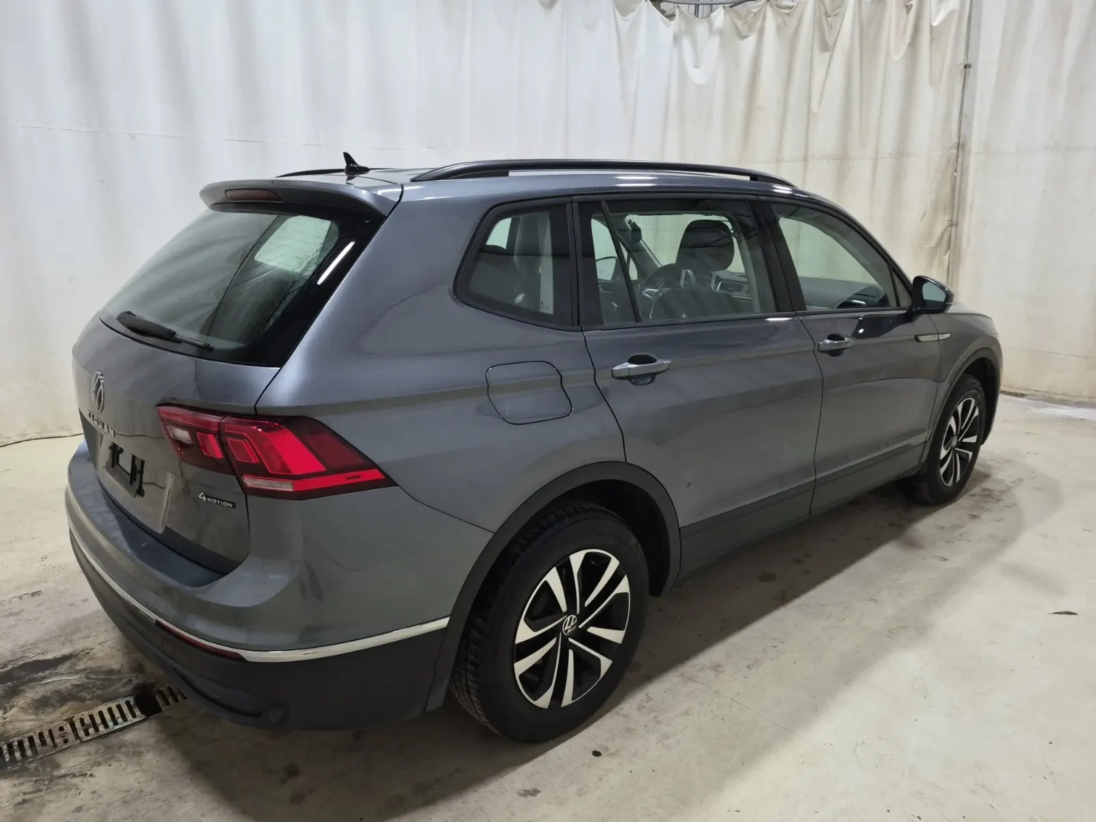 Passenger Rear 3/4 Photo
