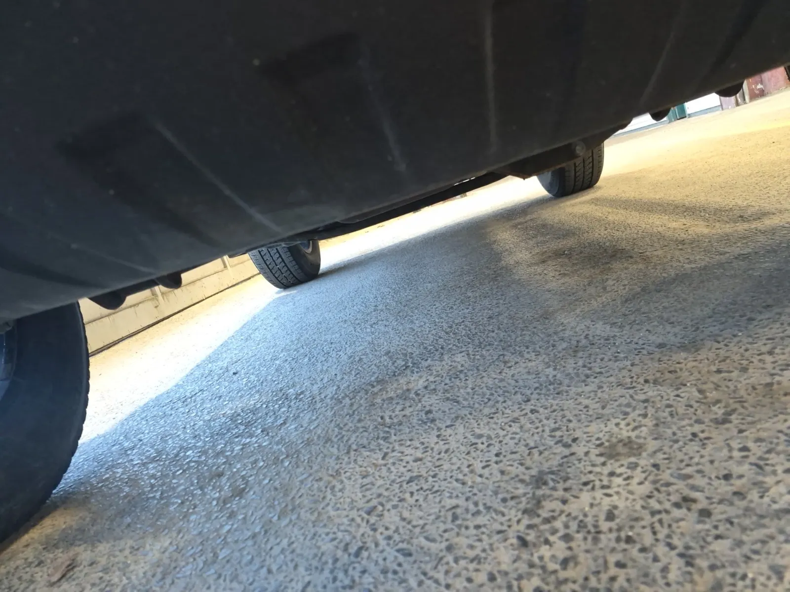 Undercarriage - Front Photo