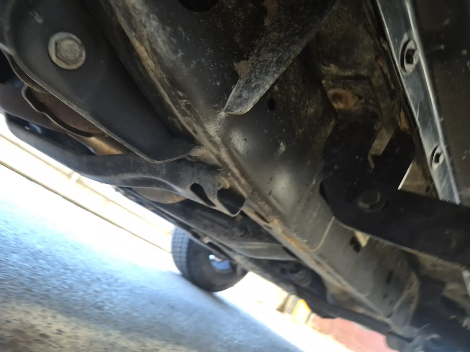 Undercarriage - Driver Photo