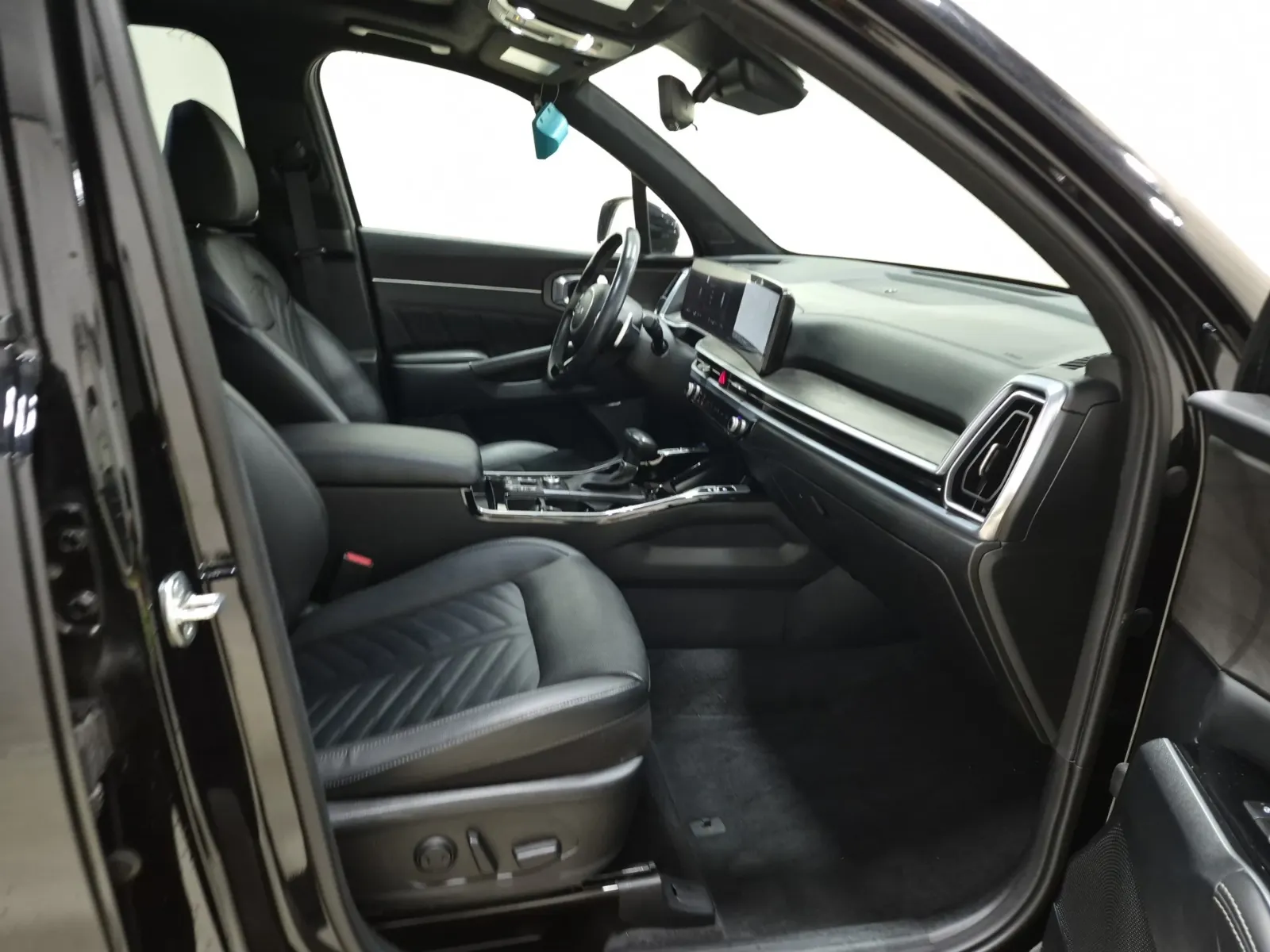 Right Side Interior Photo