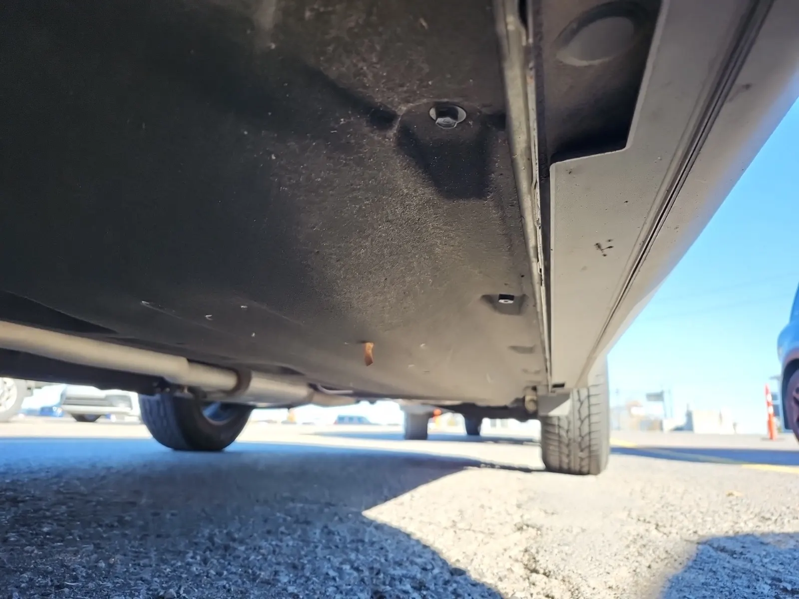 Undercarriage - Driver Photo
