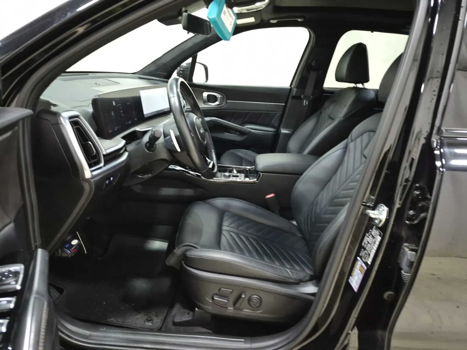 Front Interior Photo