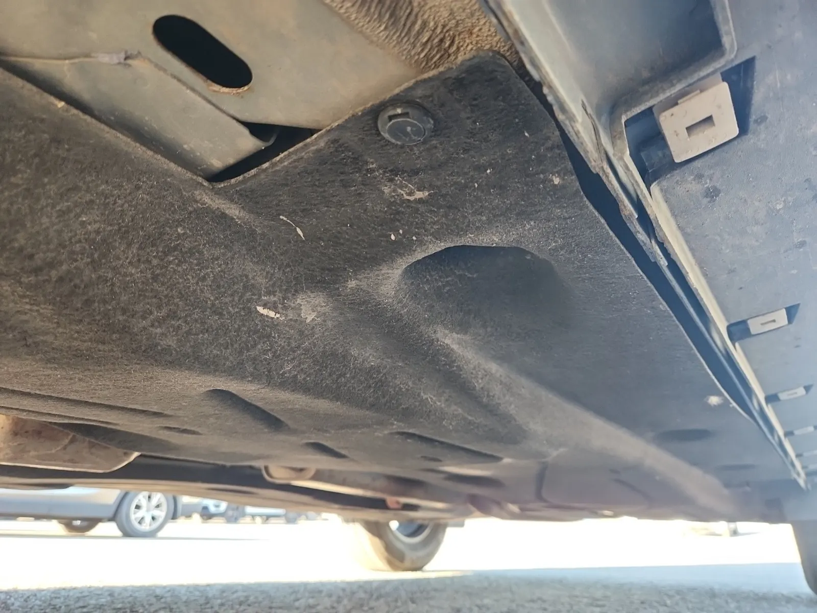 Undercarriage - Driver Photo