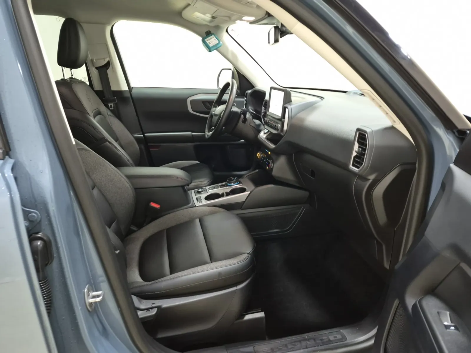 Right Side Interior Photo