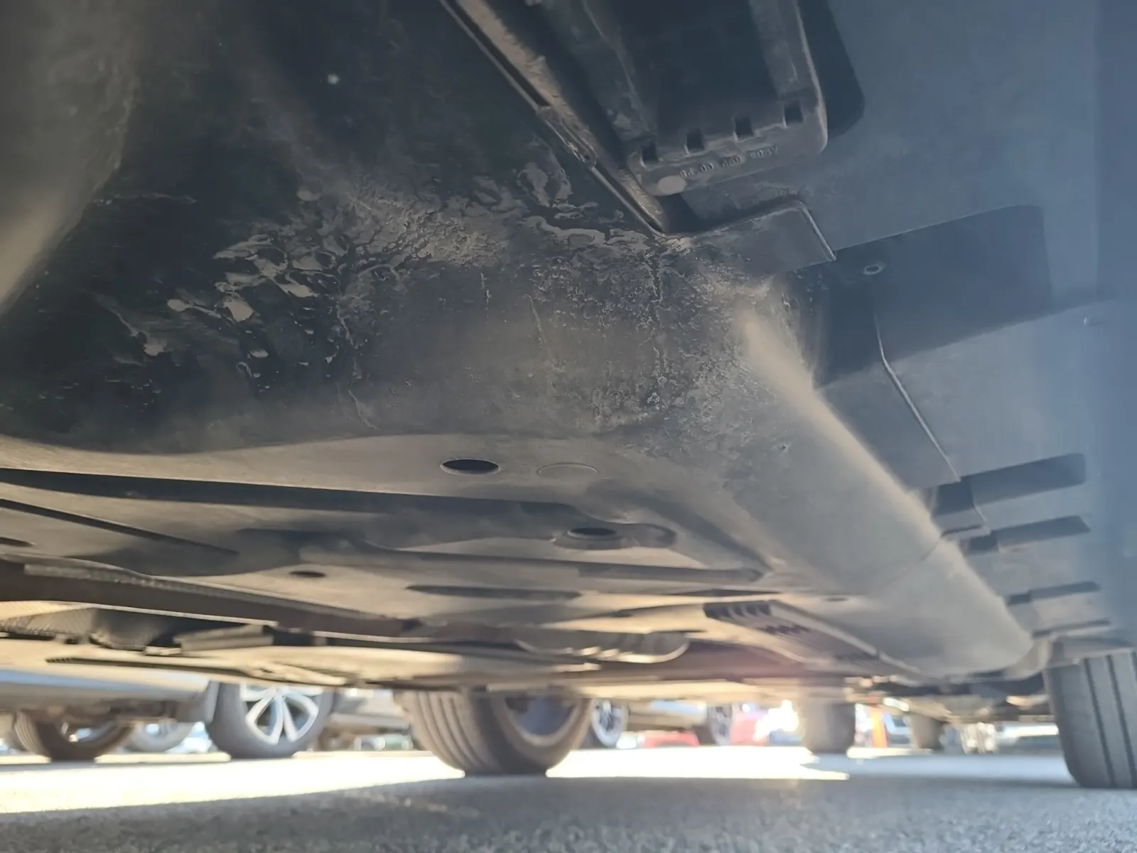 Undercarriage - Passenger Photo