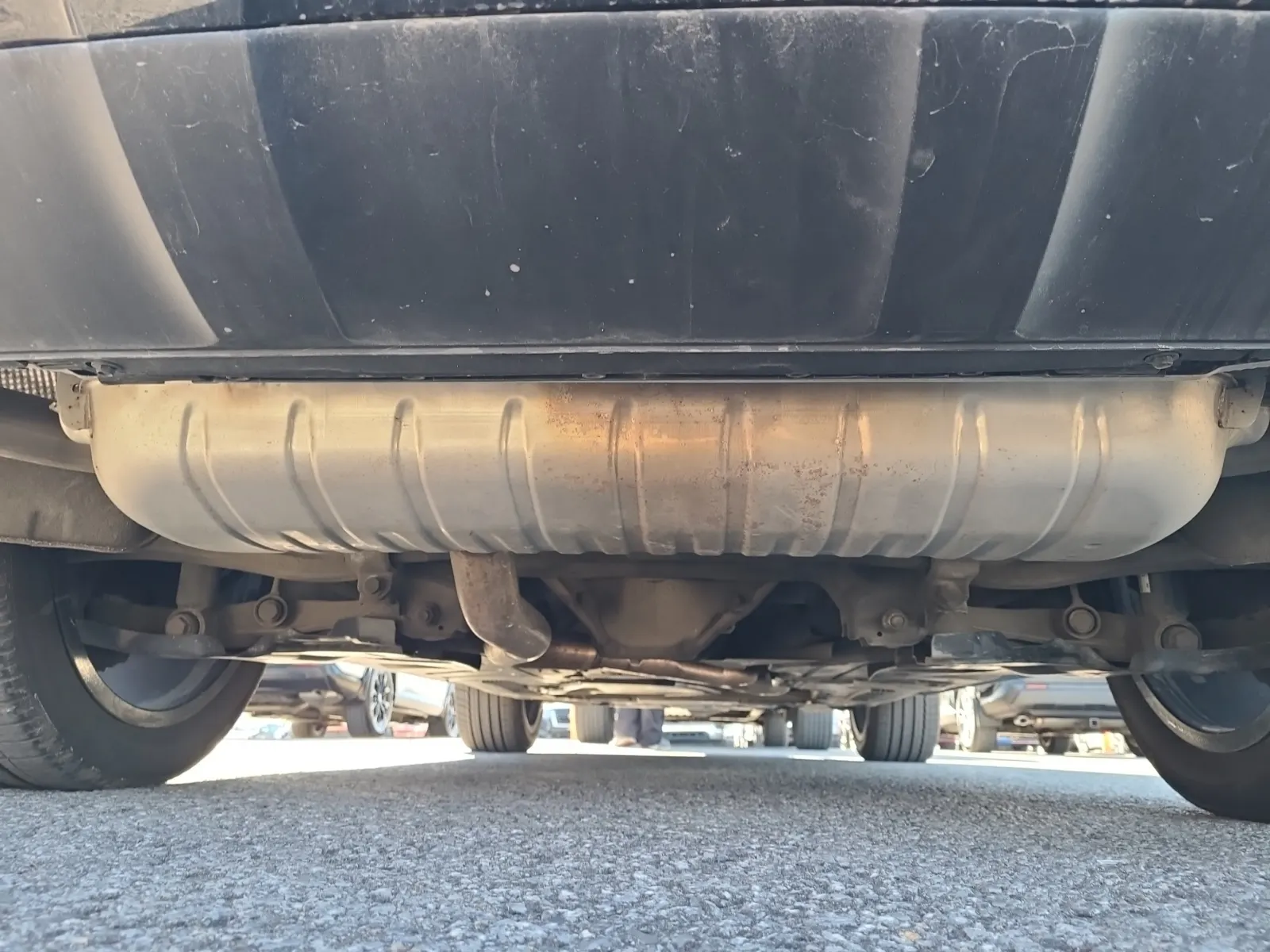 Undercarriage - Rear Photo