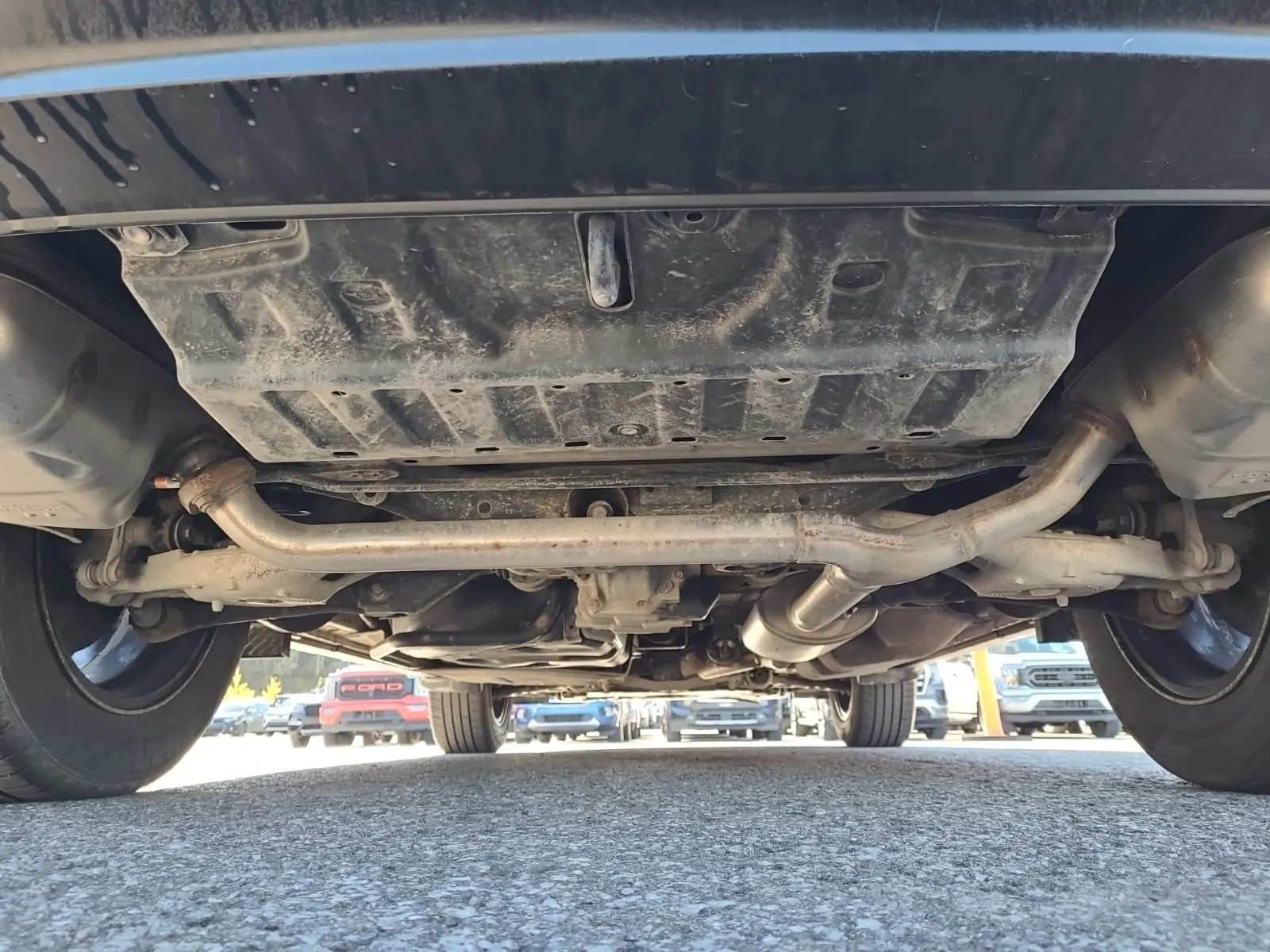 Undercarriage - Rear Photo