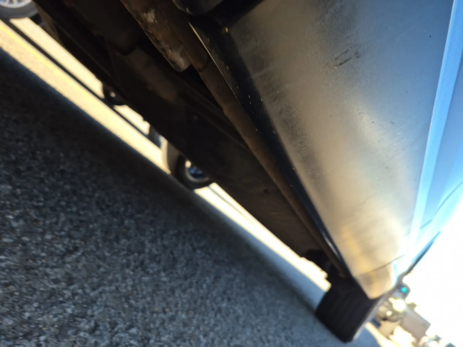 Undercarriage - Driver Photo