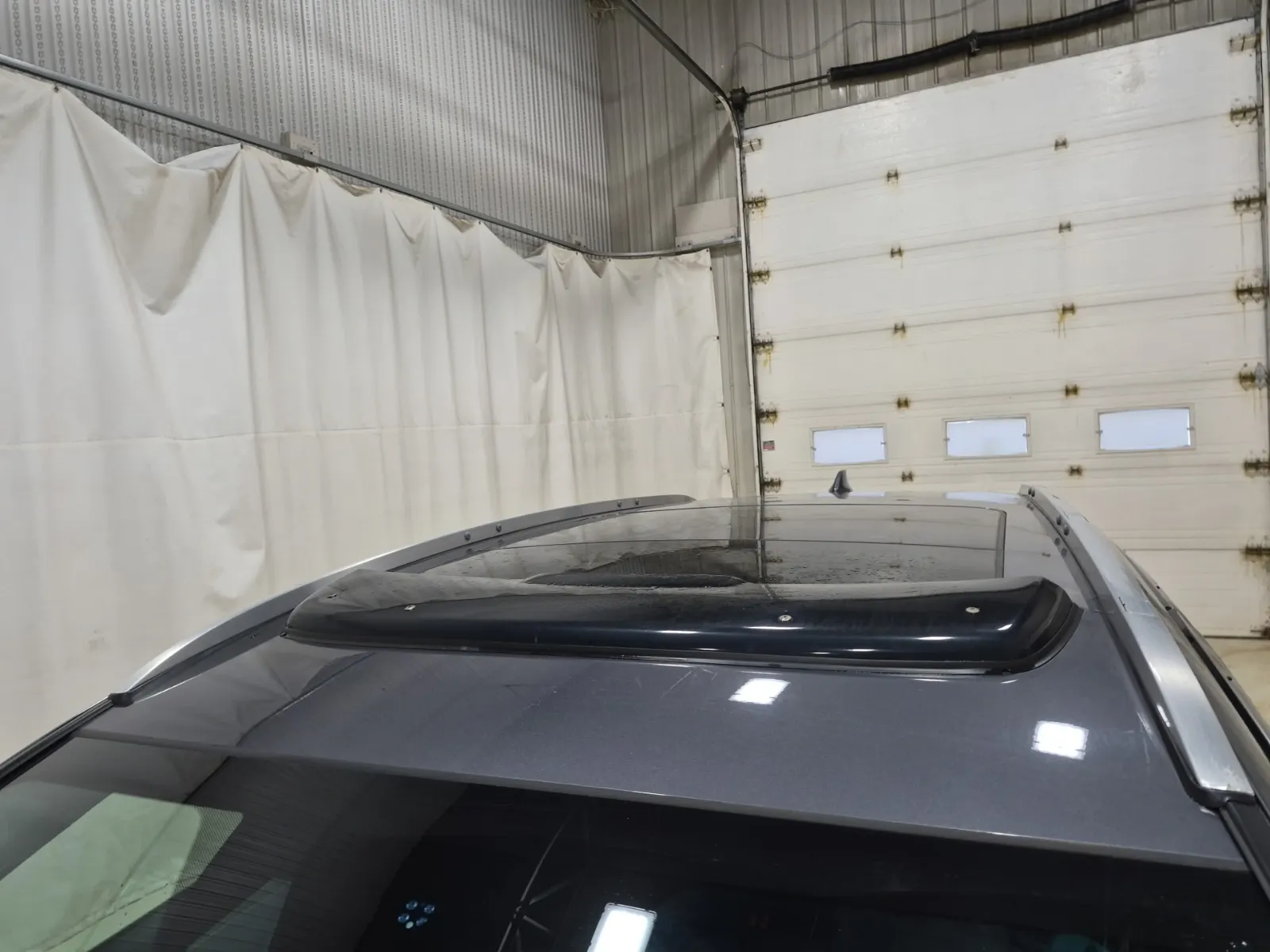 Exterior Roof Photo