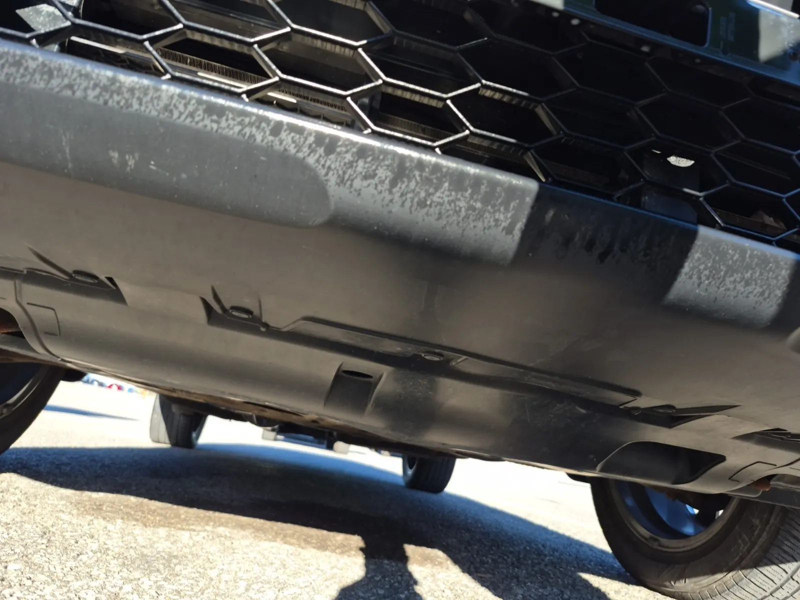 Undercarriage - Front Photo